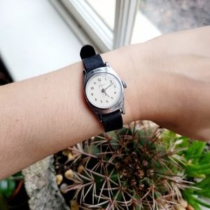 Vintage Searo Classic Watch